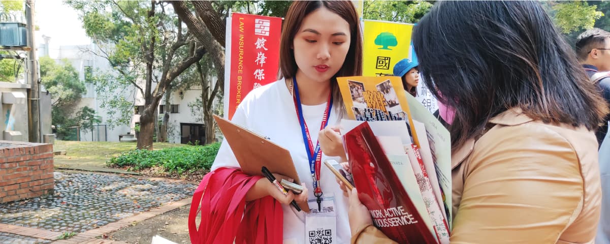 1111於各大校園協助新鮮人找工作服務