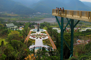 泰雅皇宮溫泉主題飯店-泰雅渡假村 Atayal Resort