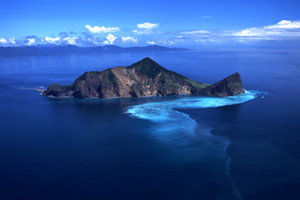 遠眺或近看龜山島都美　風情萬種