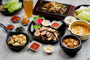 【台中·西屯】親水河畔韓式料理餐廳｜不管外帶禮盒或是內用，都是很美味的選擇