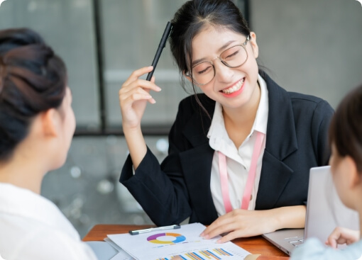 履歷表照片要放大頭照?還是自拍照？履歷表地雷有哪些？馬上下載履歷範本，面試率秒提升！